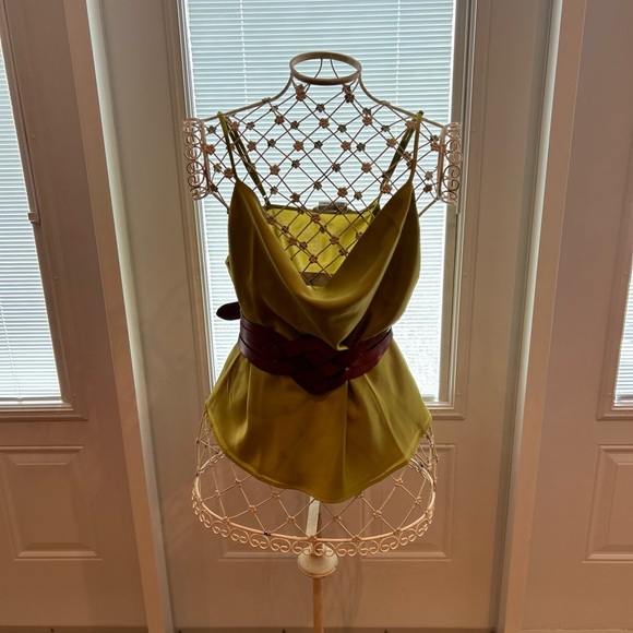 XLarge satin top new - Picture 8 of 10